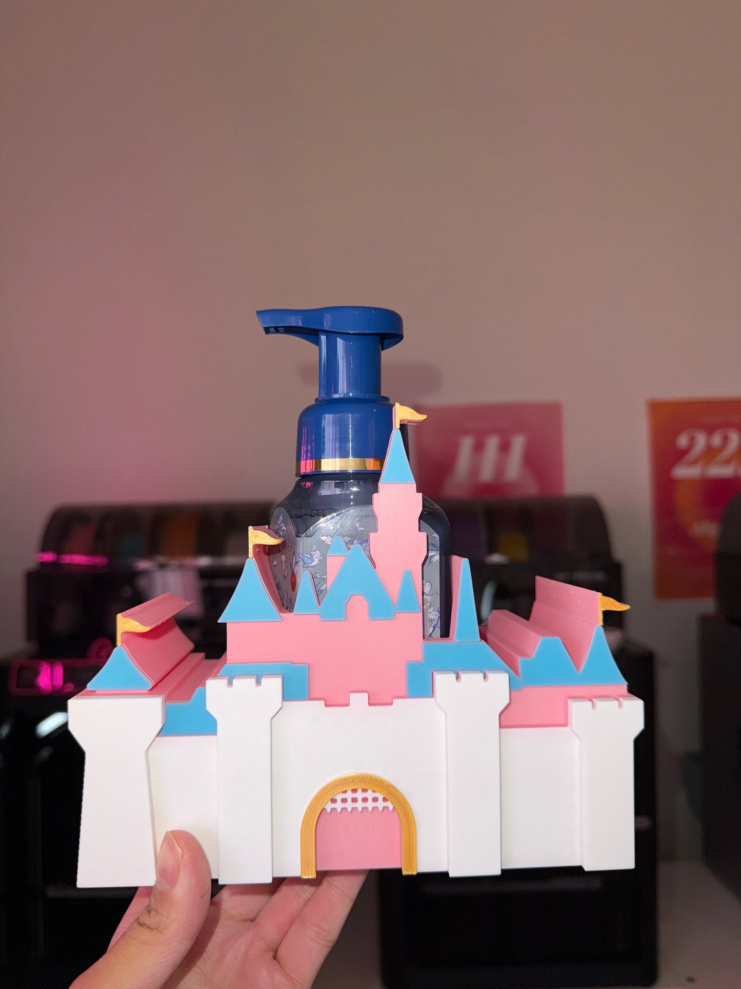Bath and body works castle soap holder