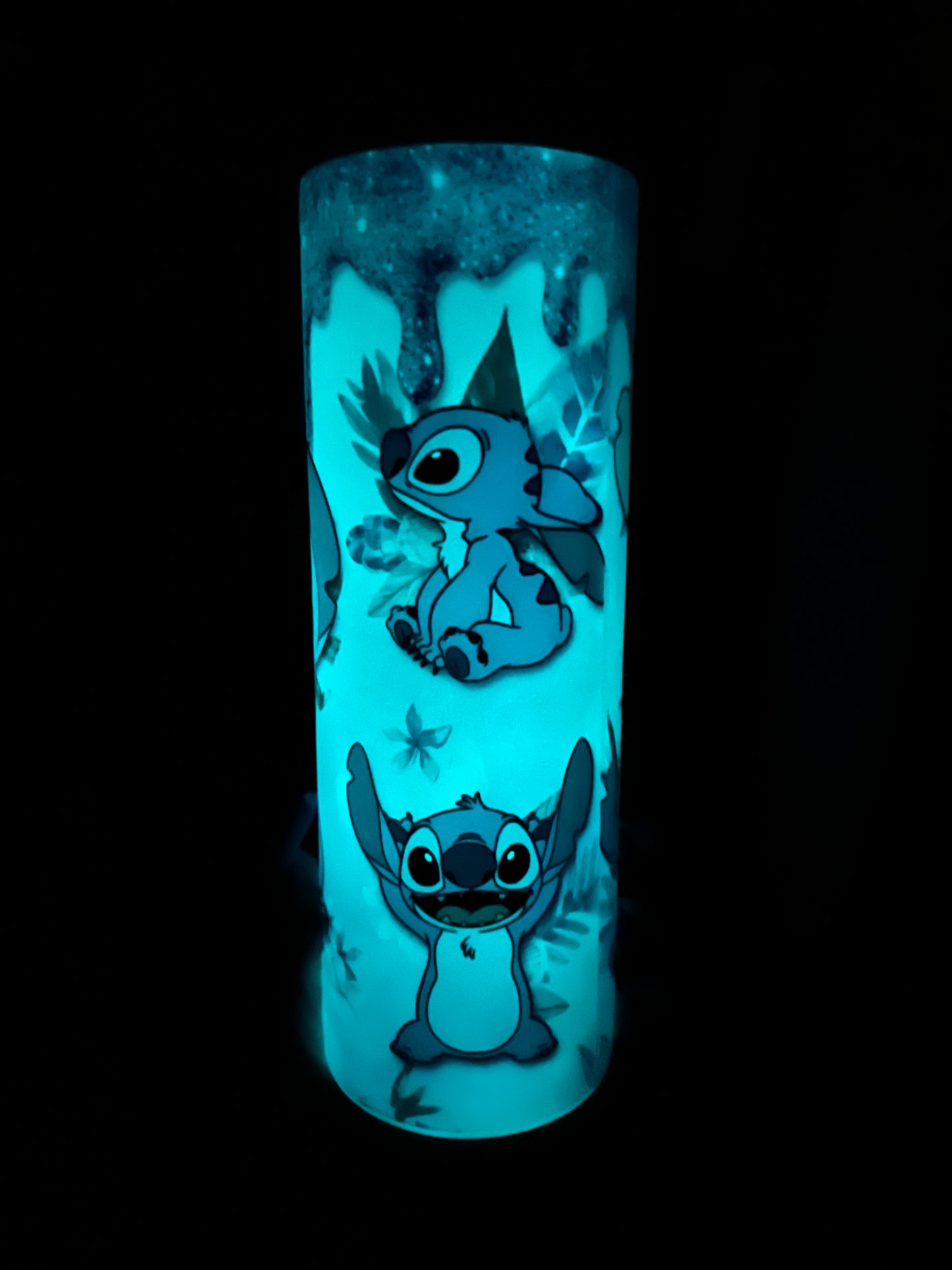 Glow in the dark alien 20 oz tumbler