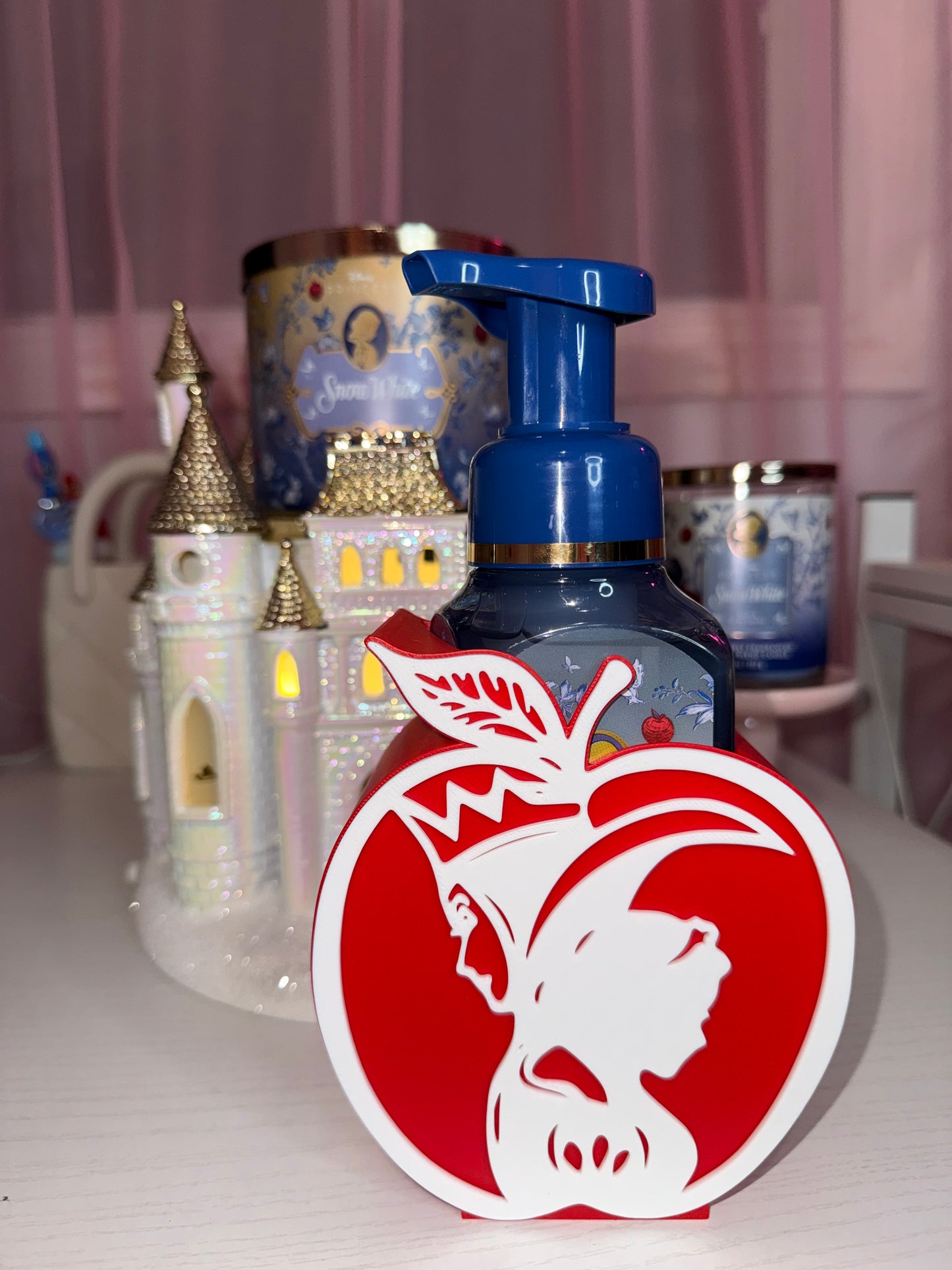 Evil queen Snow White bath & body works soap holder