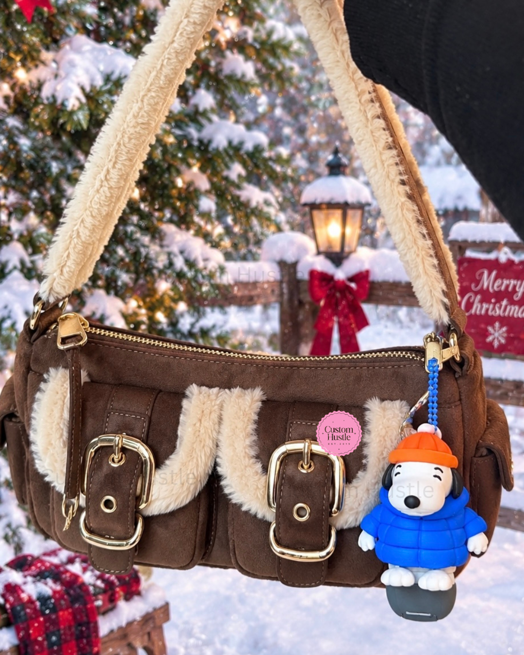 Puffer dog B&BW Pocketbac sanitizer holder