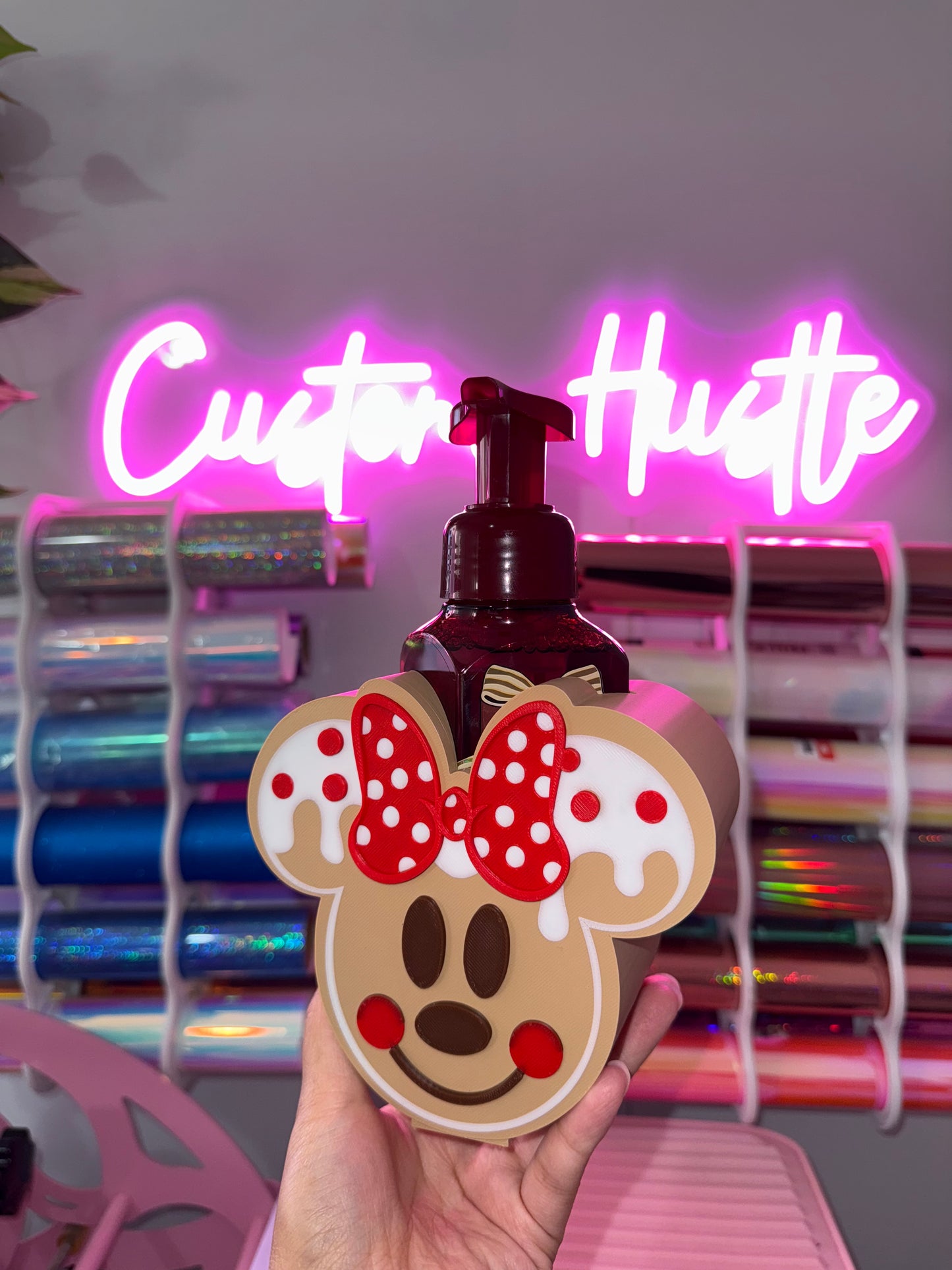 Minnie gingerbread soap holder