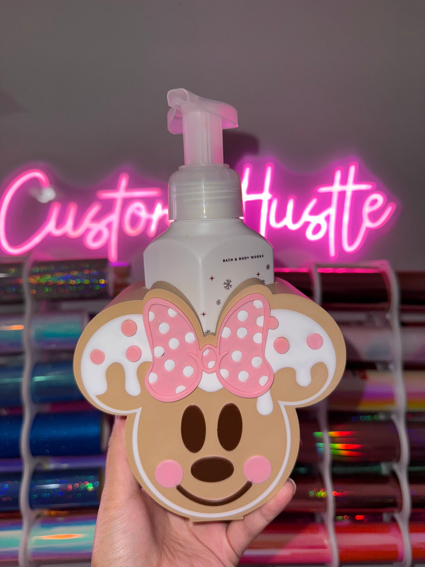 Minnie gingerbread soap holder