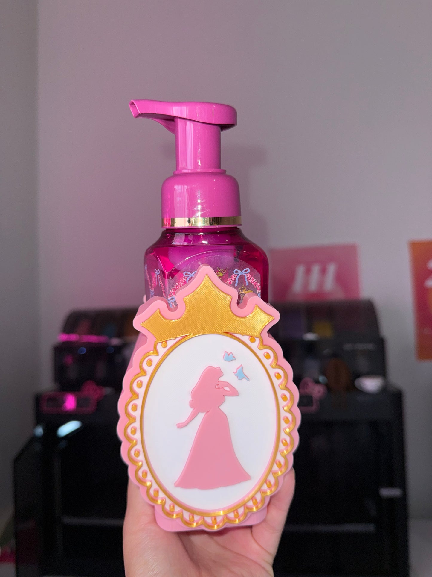 Aurora bath and body works soap holder