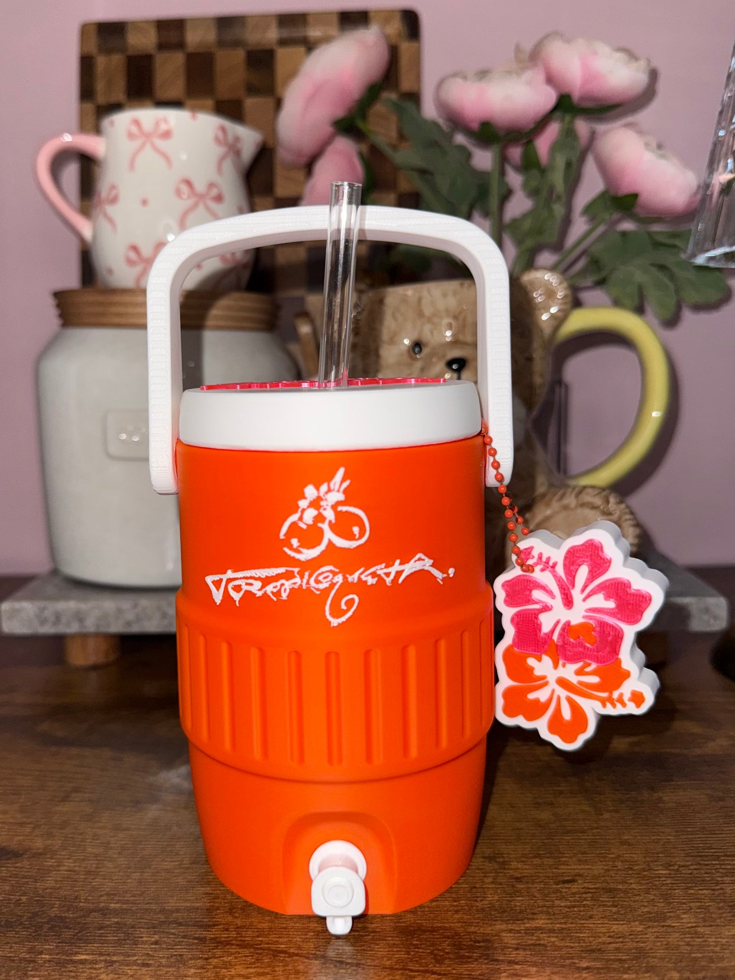 Tropicoqueta Karol G can holder koozie