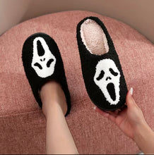 Load image into Gallery viewer, Ghostface Slippers
