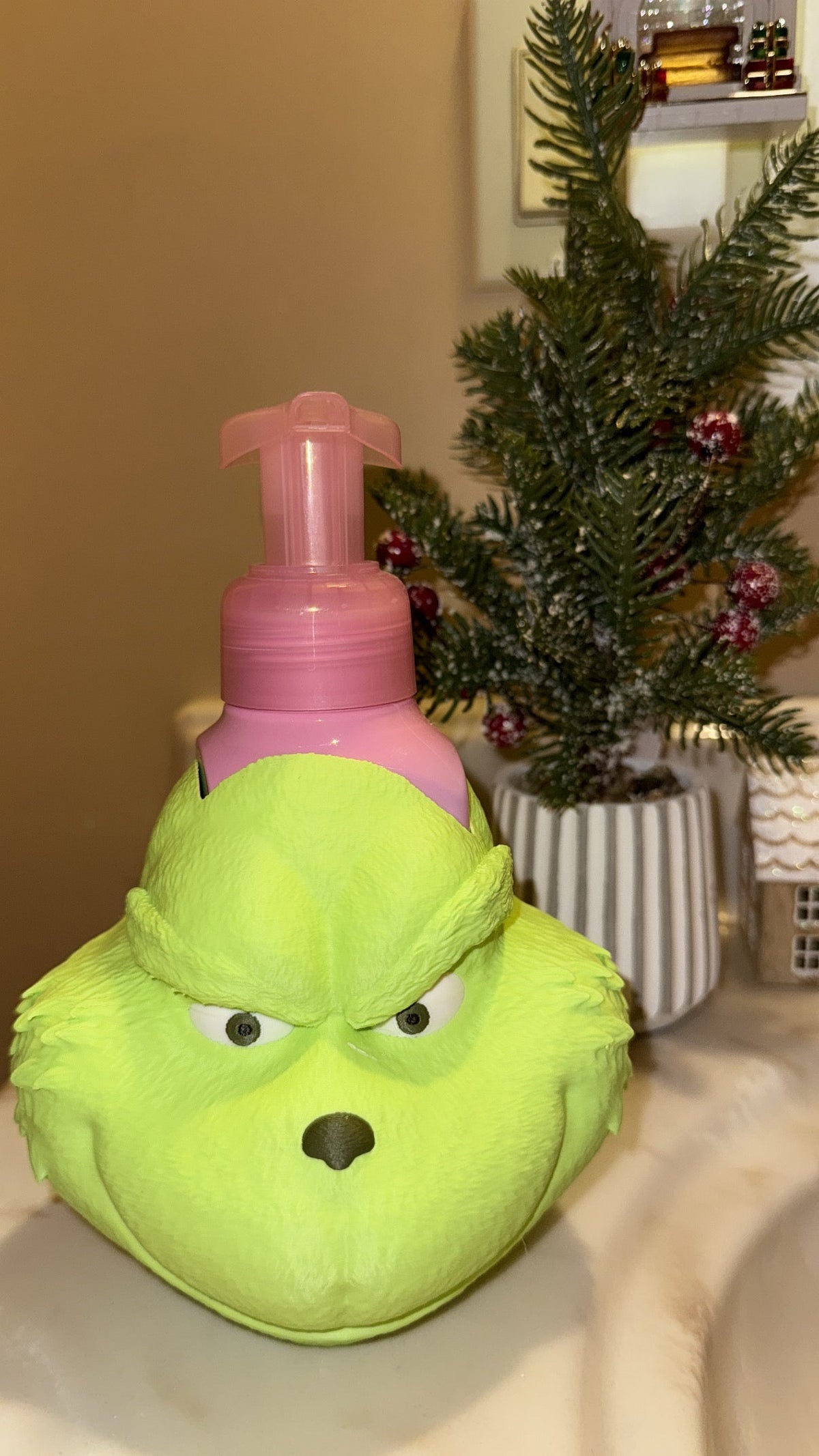The grinch bath and body works soap holder